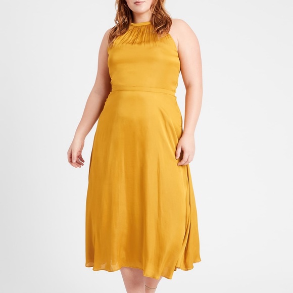 🌟 NWT 🌟 Banana Republic Satin Halter Midi Dress in Golden Yellow - Picture 9 of 9